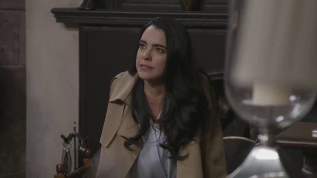 Historia de Vanessa y Paulino 9 ( primera lección de equitación )