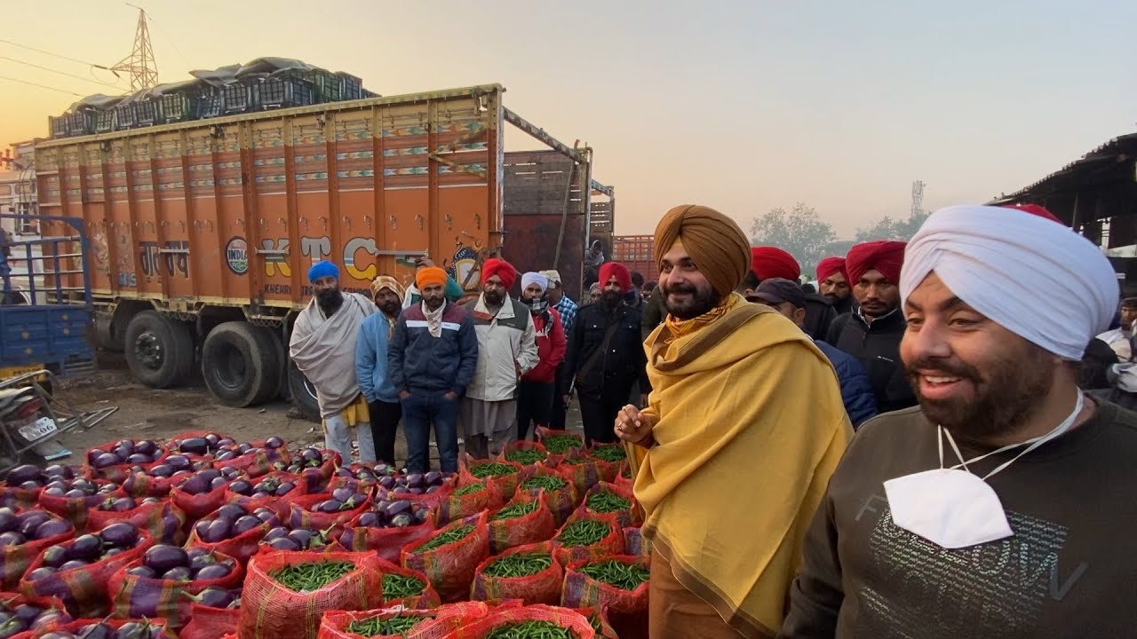 Navjot Singh Sidhu Live with Farmers, Artiyas & Mazdoors from Sabzi Mandi, Amritsar