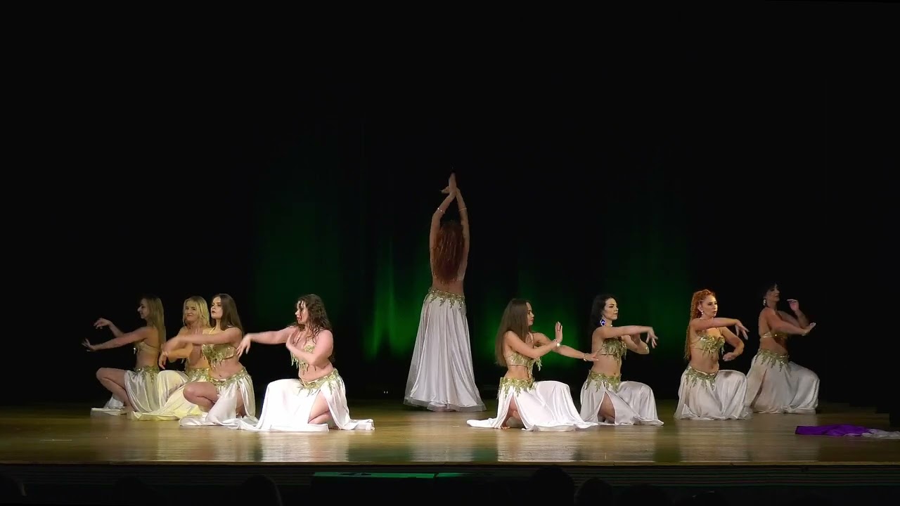 Sapphire Group - Suraiya Dance Academy - Pustynne Tajemnice