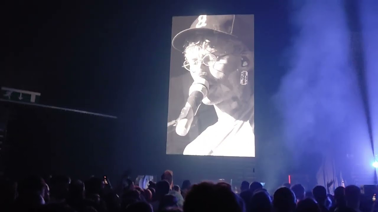 mgk - Glass House / times of my life / Dreamer / Crazy Train (Live)