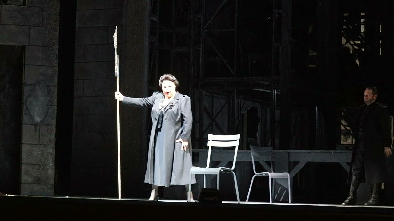 Elena Pankratova sings ORTRUD: 