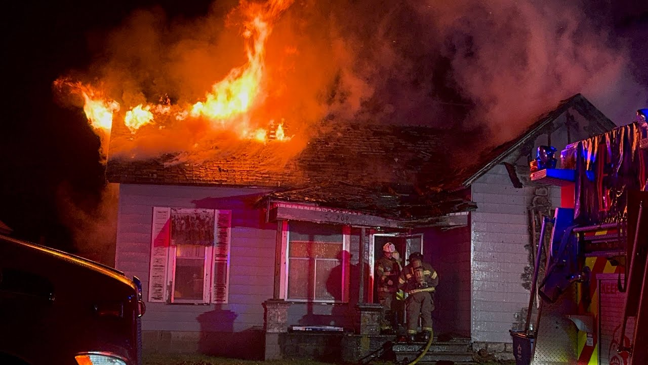 Heavy Fire Showing House Fire, 2nd Alarm Fire at 3rd and Walnut. Carterville, Mo 2-20-2026