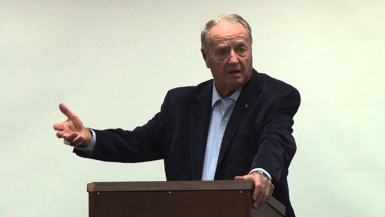 Bobby Bowden visits Richmond football team