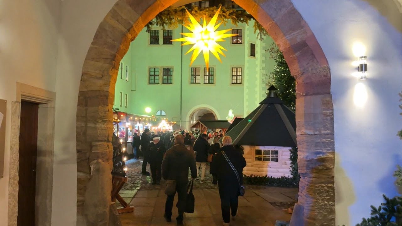 Schloss Osterstein erstrahlt an den Adventswochenenden