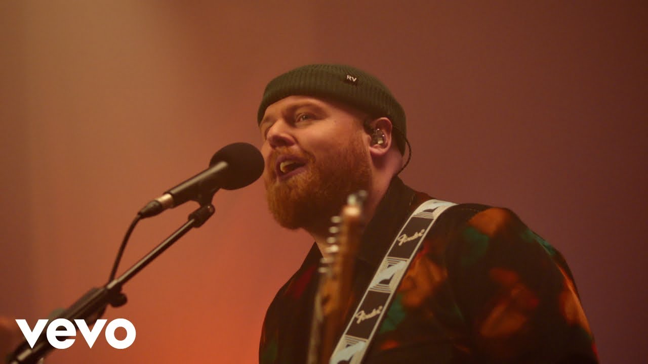 Tom Walker - Serotonin (Live at London Film Studio)