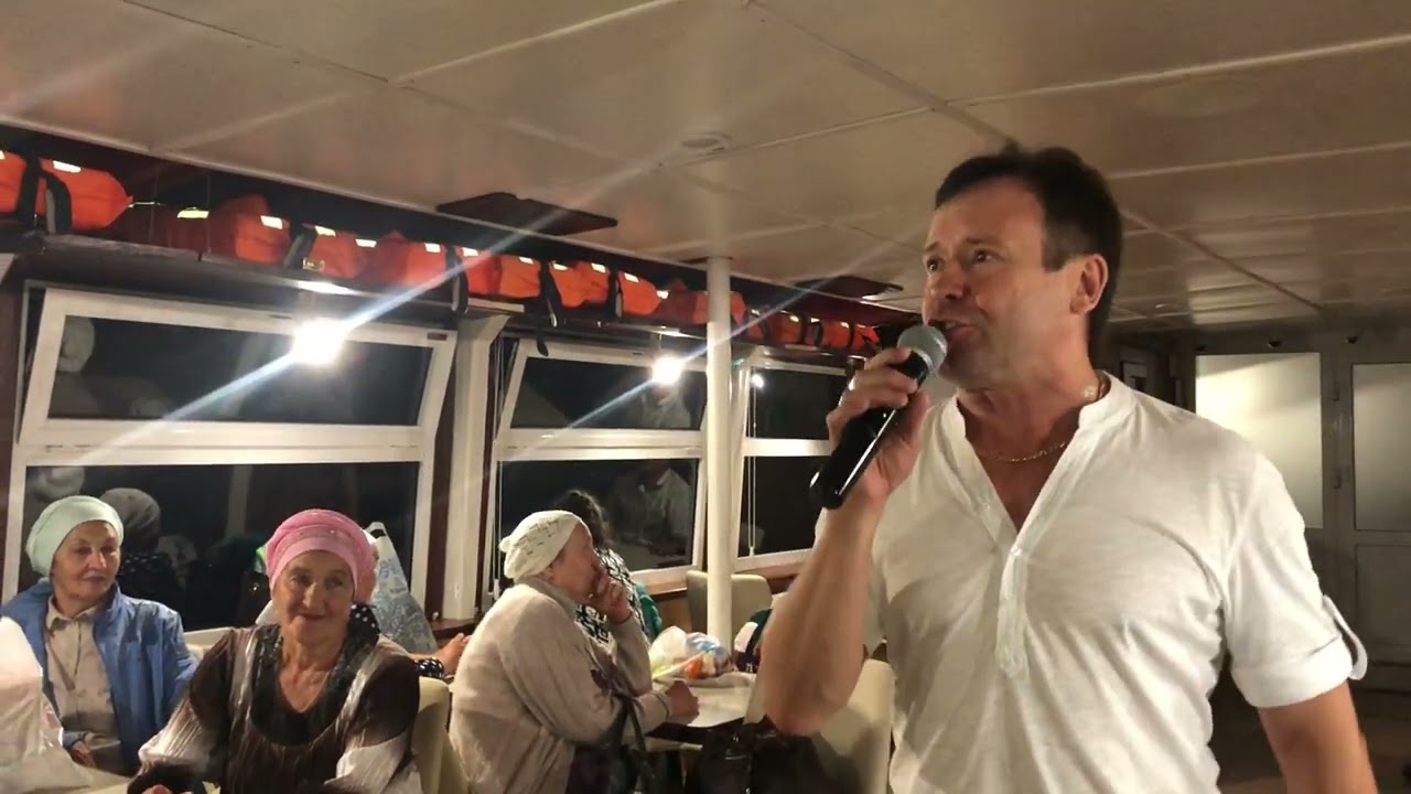Инсаф Галимов на теплоходе Чайка по реке Белая