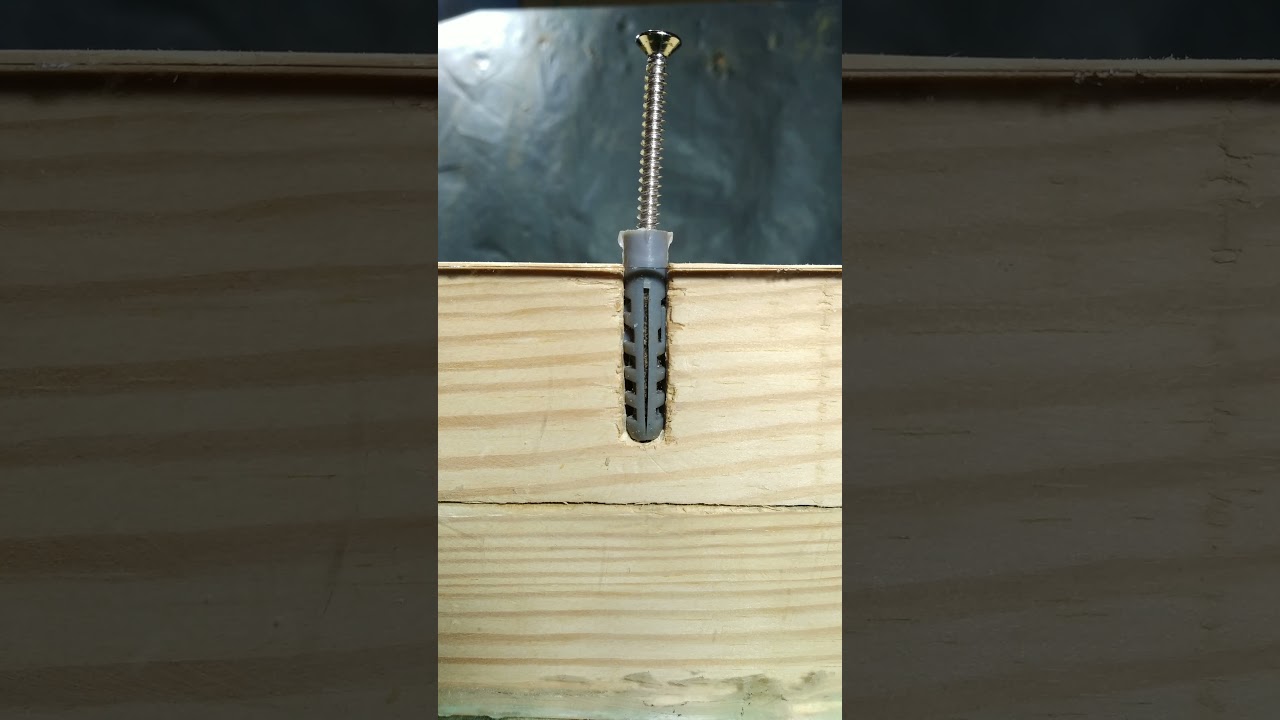 Wall plug tips 😳 #shorts #easytips #wall plug #screw #tools #woodworking