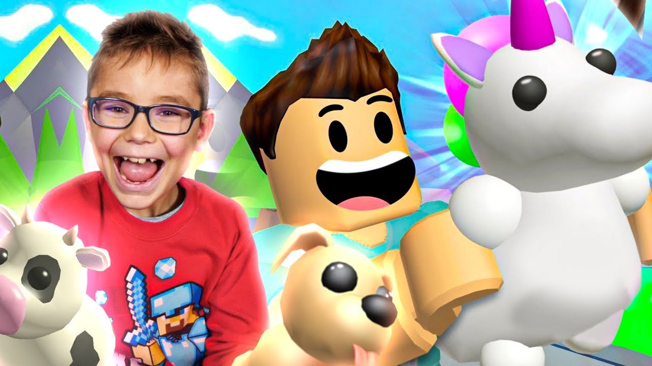 J'ADOPTE UN BÉBÉ DANS ROBLOX ADOPTE ME !