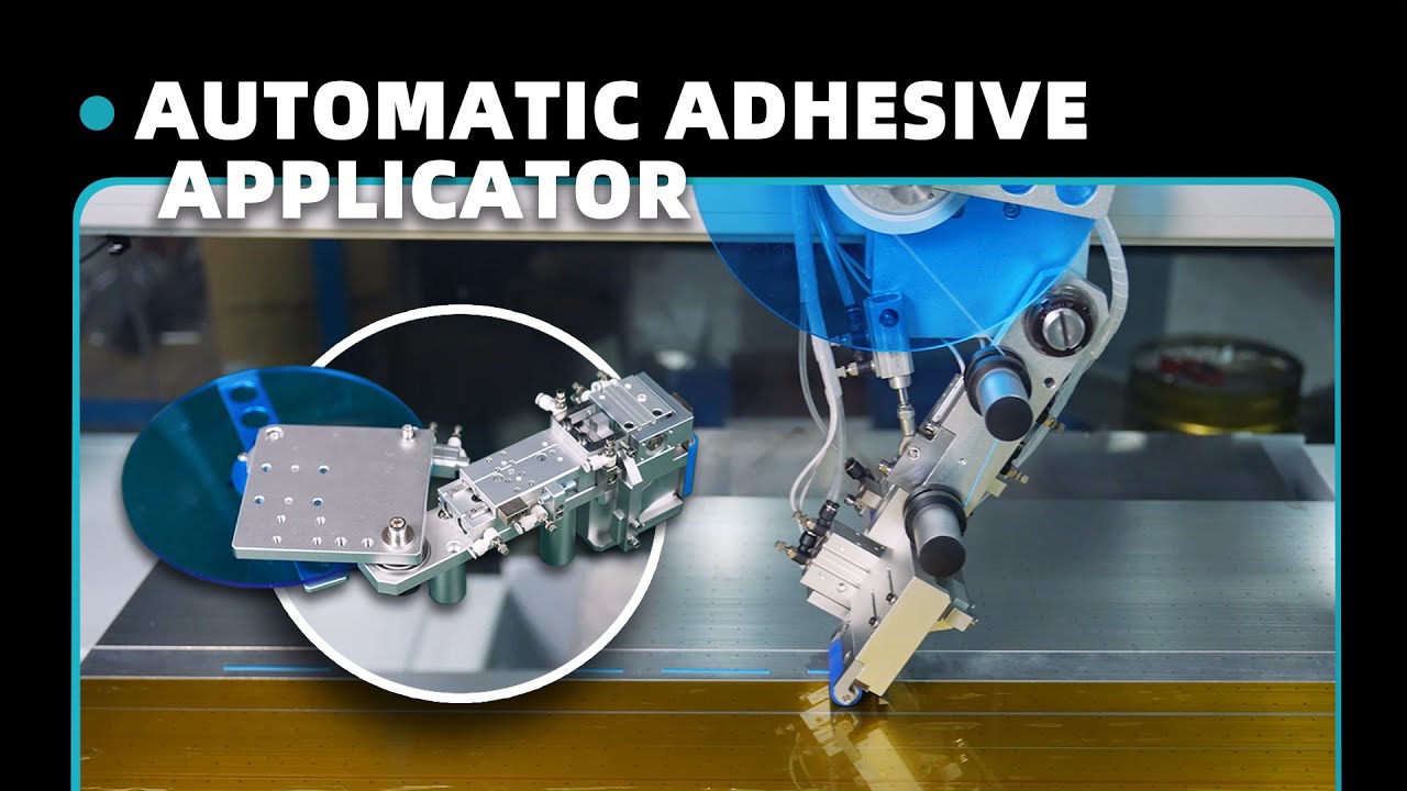 Immersive experience of assembling an automatic labeling head.
