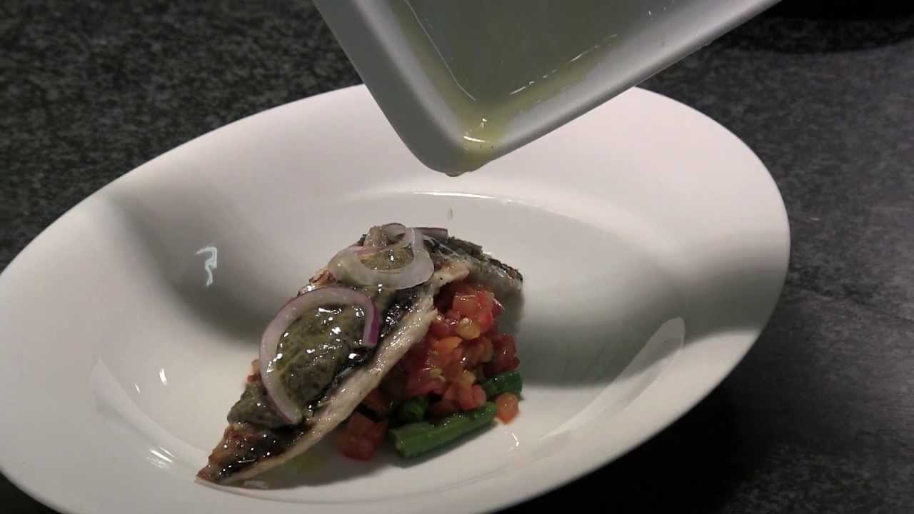 Alajmo prepares a dish with mackerel at 3 Michelin Le Calandre