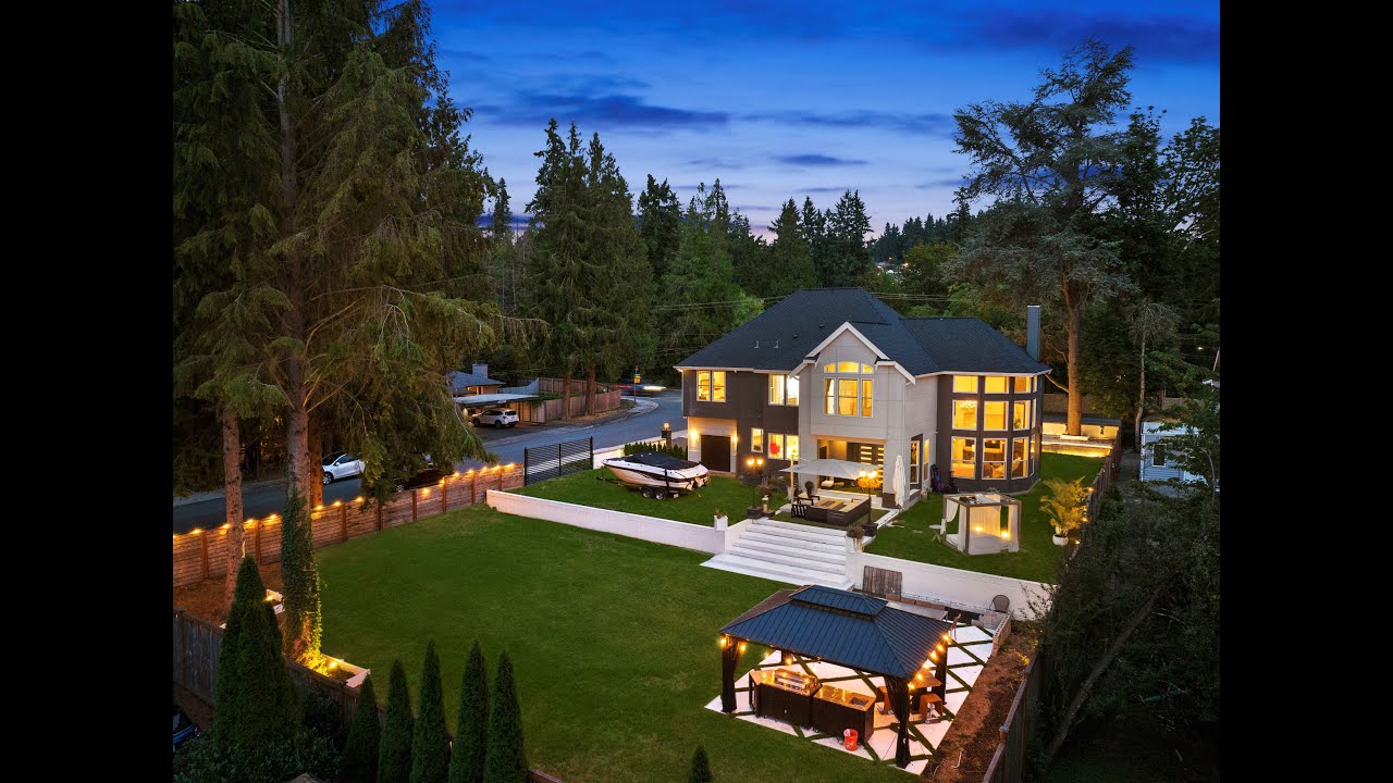 17007 72nd Ave NE, Kenmore, WA 98028