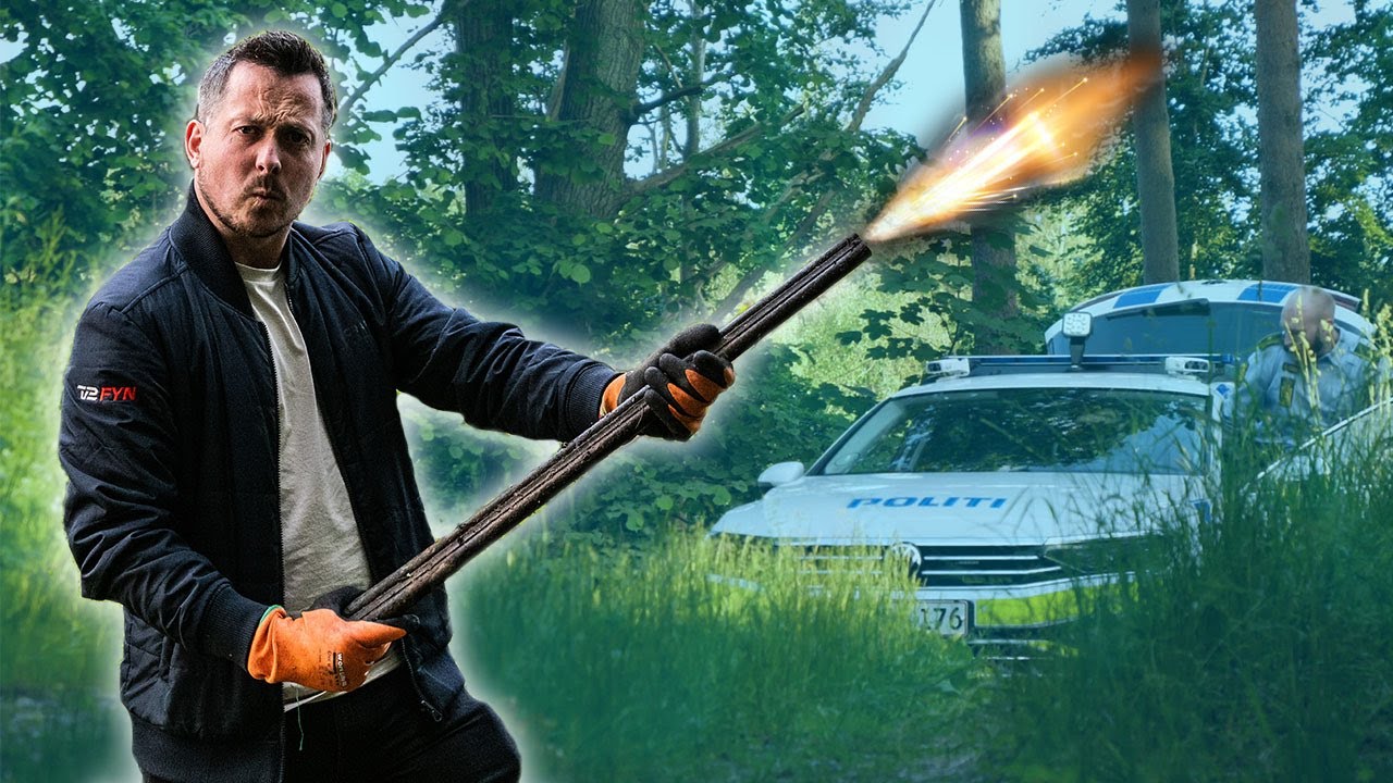 FANGER GEVÆR!! POLITIET KOMMER! // MAGNETFISKNING