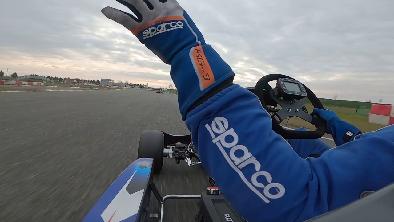 Bagarre a trois en rotax DD2