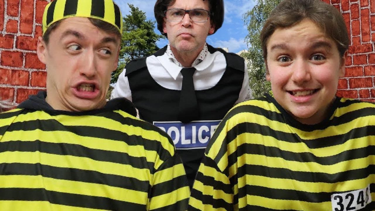 IL FAUT S'ÉVADER DE CHEZ NOUS ! ON EST TÉLÉPORTÉS ! (SKETCH)