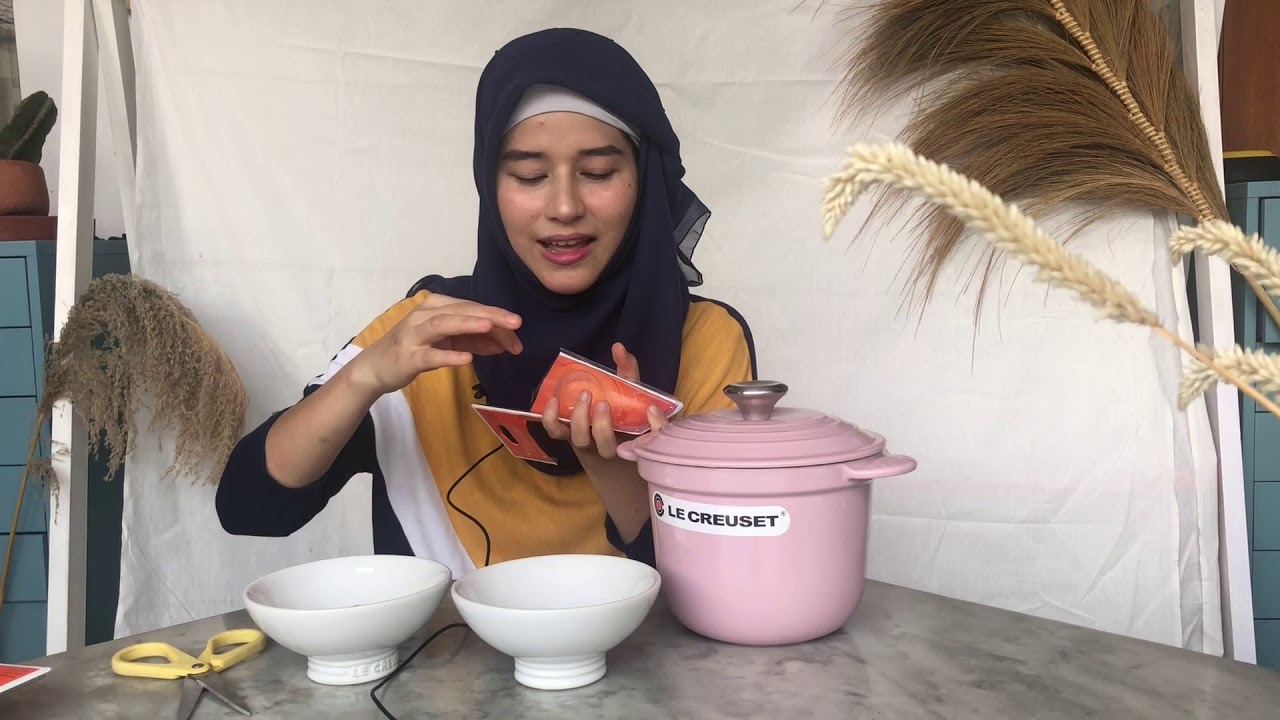 UNBOXING LE CREUSET RICE POT. Bahasa panci le creuset untuk memasak nasi