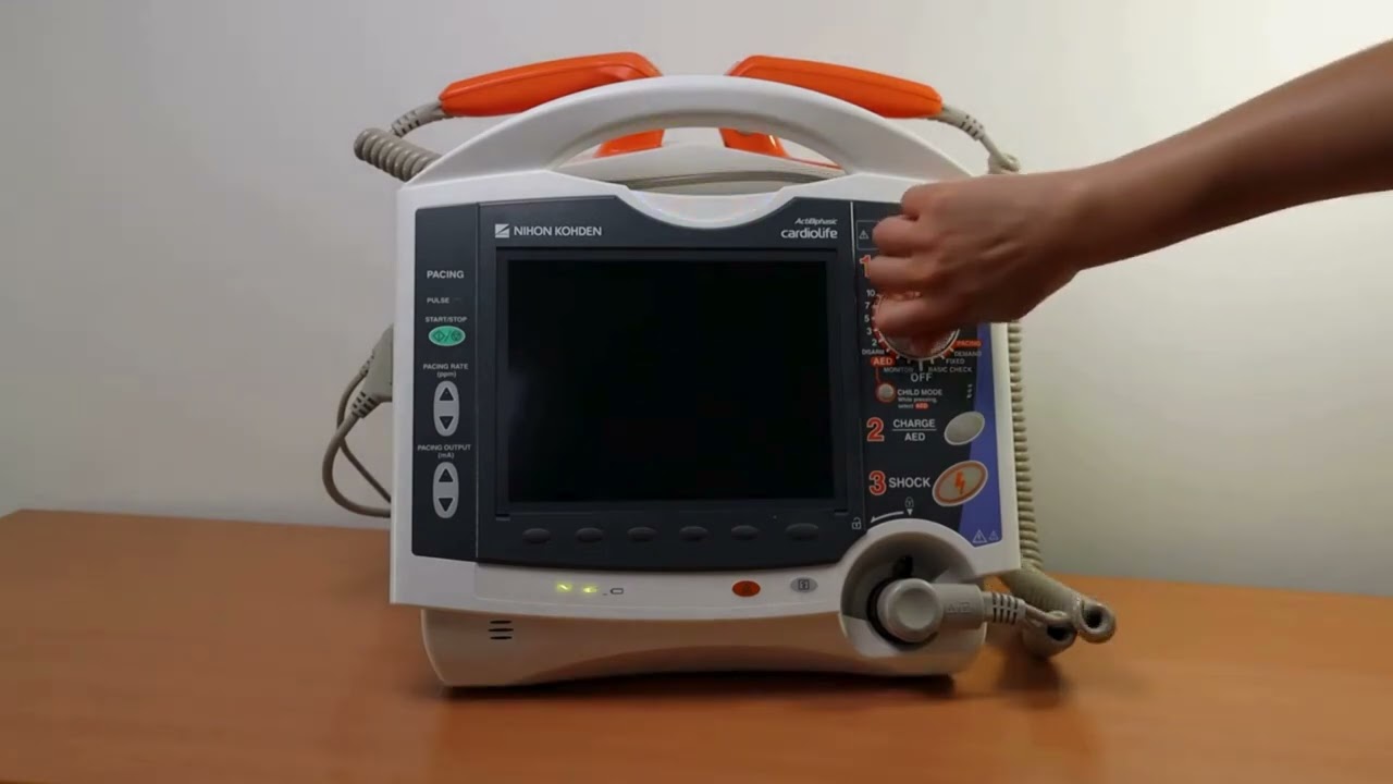 Nihon Kohden Defibrillator TEC 8352 Training Video