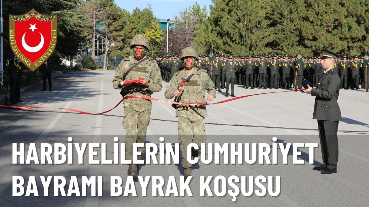 Cumhuriyetimizin 102. Yılı Onuruna Kara Harp Okulunda Bayrak Koşusu ve Mehteran Konseri
