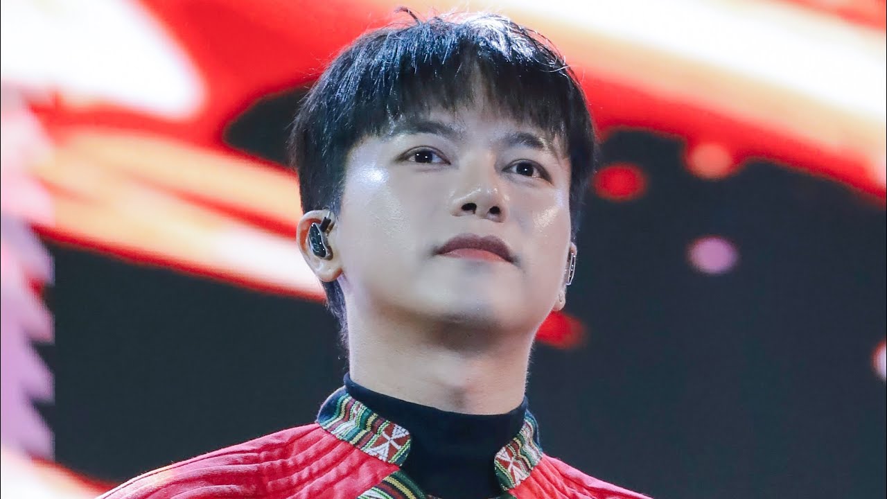 [FANCAM] Đêm nhạc Ngân Vang Khát Vọng Đại Ngàn - Bùi Công Nam | Pleiku (01032026)