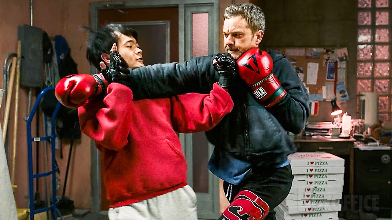 Cuando el boxeo se encuentra con el Kung Fu | Lo mejor de Karate Kid: Leyendas 🌀 4K