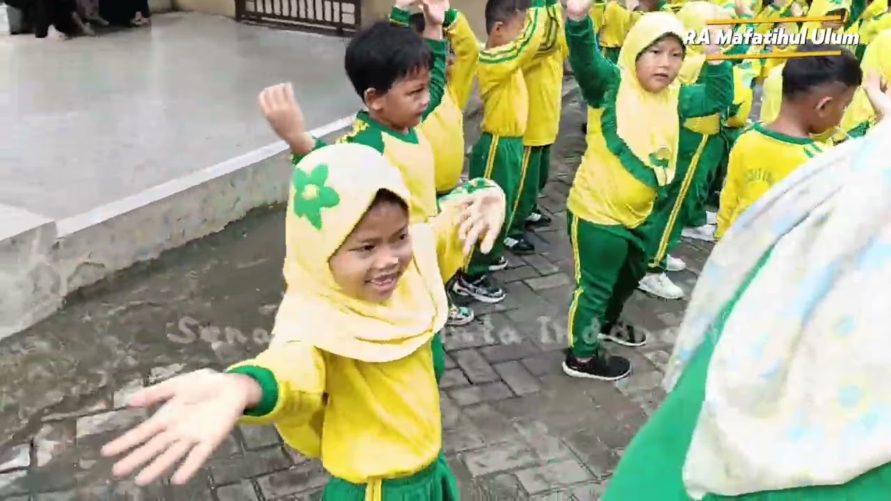 SENAM AKU CINTA INDONESIA - Belajar Memimpin Senam.  #senam #akucintaindonesia 