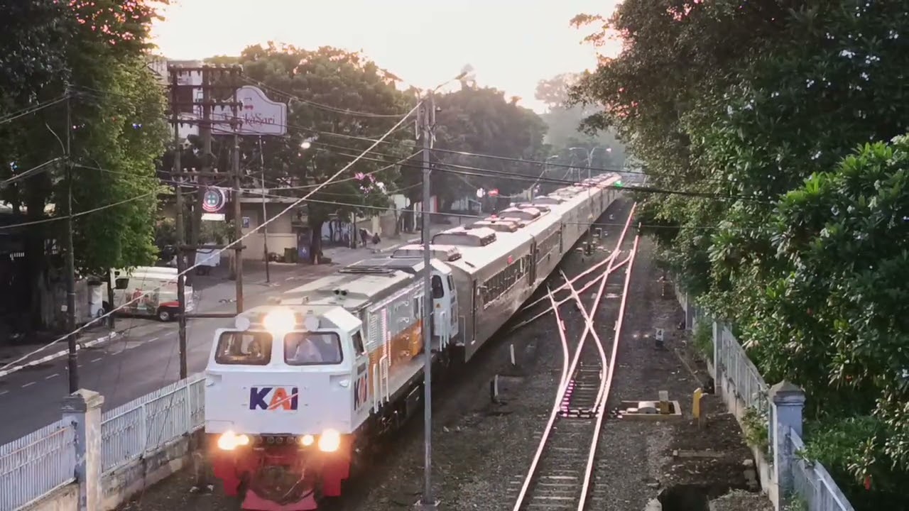 CC 206 13 83 BD - KA 67 MALABAR (MALANG - BANDUNG) DATANG STASIUN BANDUNG