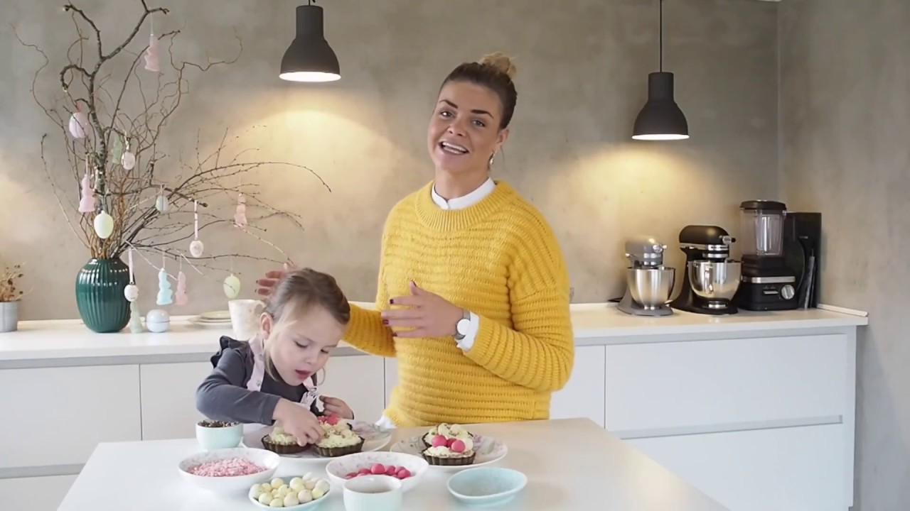 Chokoladetærter med pistacie praliné - påskekage - Ditte Julie