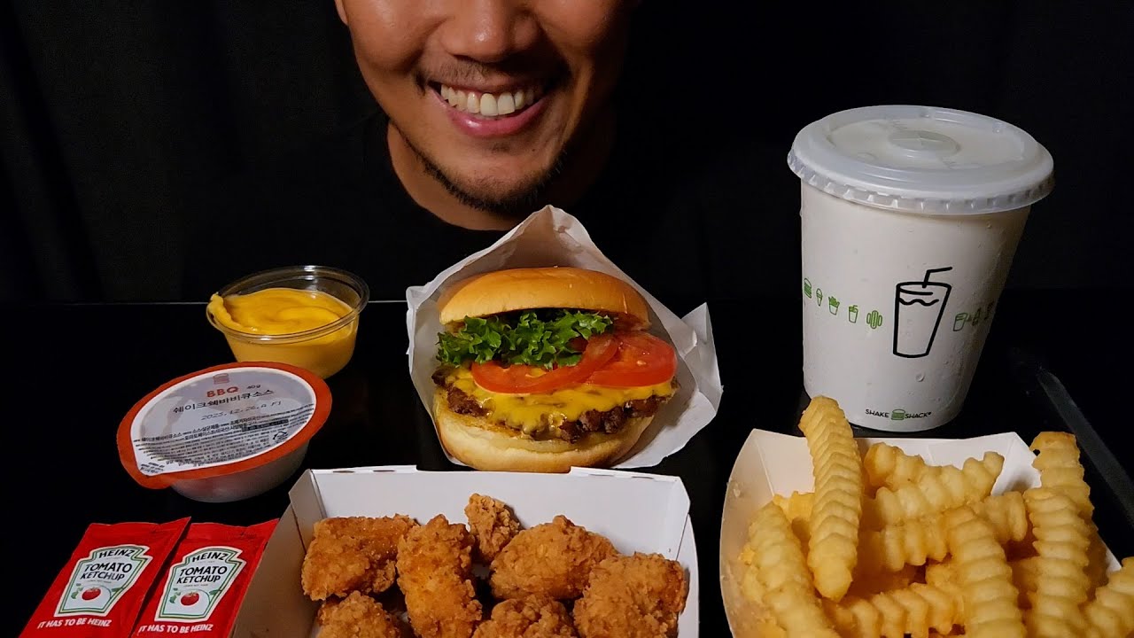 ASMR SHAKE SHACK SHACKBURGER CHICKEN BITES CHEESE SAUCE FRIES VANILLA SHAKE MUKBANG EATING SHOW