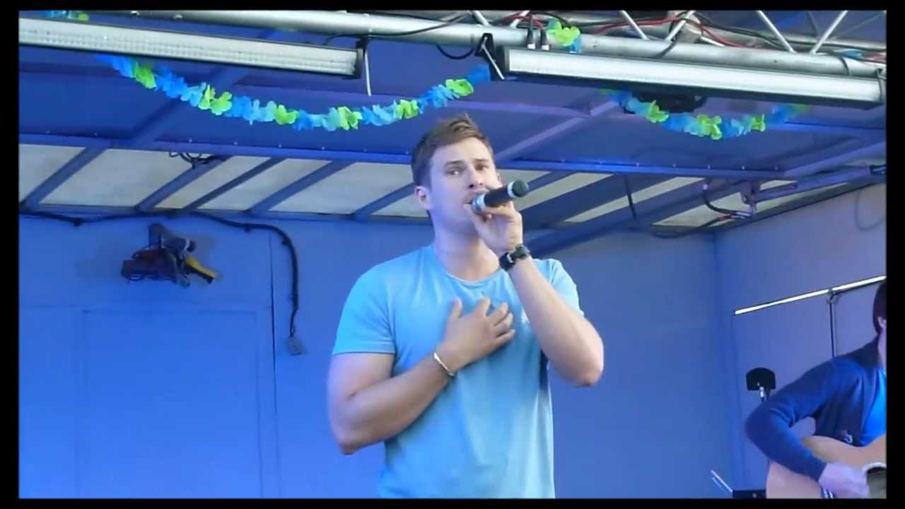 Lee Ryan - One Love (+ One Love - Bob Marley cover) HD Live @ Paignton 21.07.2012