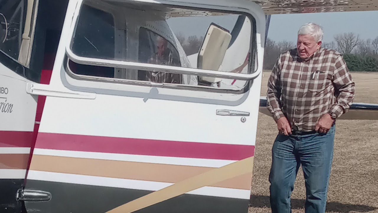 Neighbors react after small plane crashes in unincorporated Deerfield overnight; pilot identified