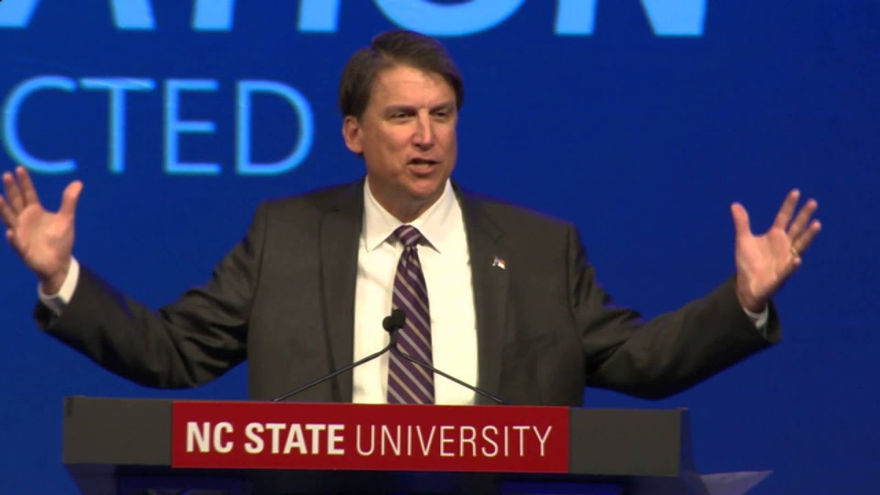 Governor Pat McCrory: 2015 EMERGING ISSUES FORUM INNOVATION RECONSTRUCTED