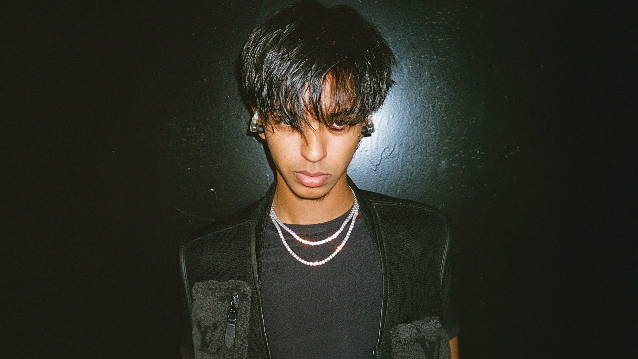 Yung Fazo: Paint The World Blue Tour (Mini Doc.)