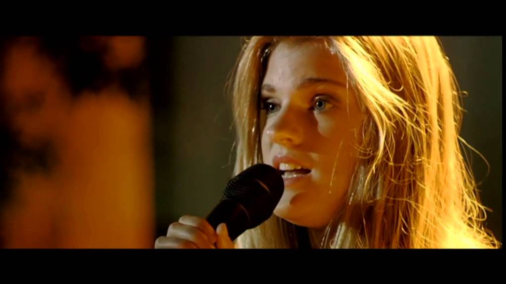 Café Corsari: Emma Bale - Run