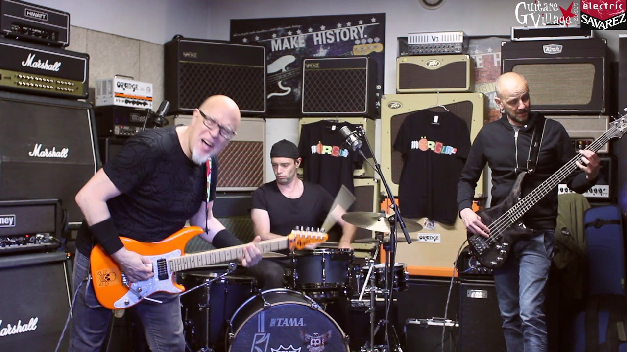 Mörglbl Trio - Anarchytektür live à Guitare Village avec Savarez