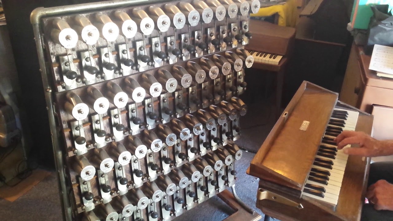 Vintage Antique J.C. Deagan Una-Fon 49 chimes, 4-Octave  electric bells.