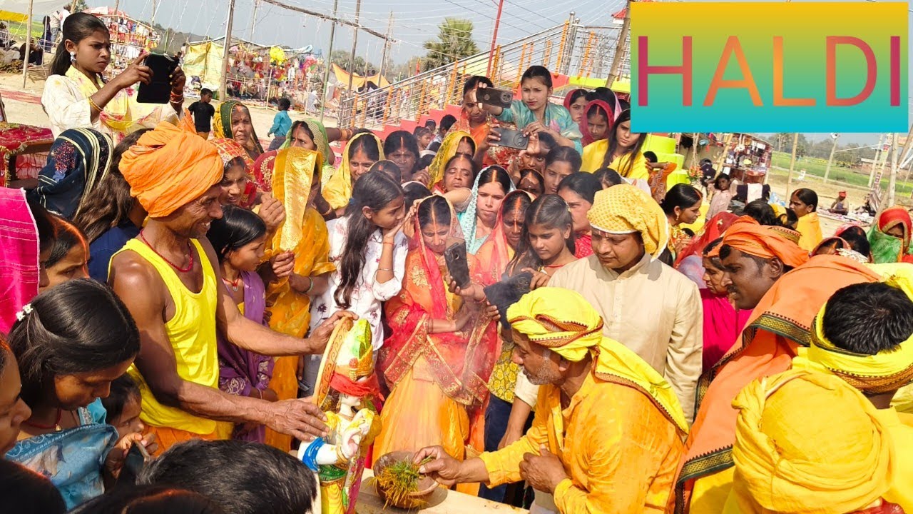 भगवान श्री कृष्ण हल्दी||✓ #haldi #bhagwan #shreekrishna   #goverdhan @rajuyadavvlog25 