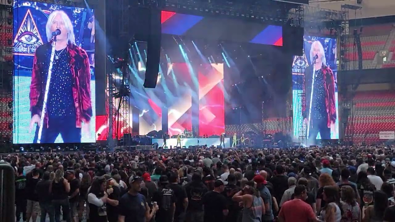 Def Leppard Take What You Want [LIVE] - Stadium Tour - Vancouver BC Canada - Sept. 2 2022