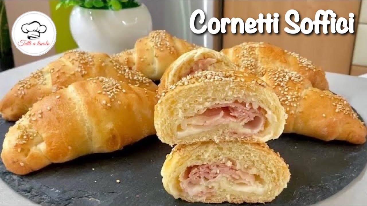 МЯГКИЕ ЗАПЕЧЕННЫЕ КОРНЕТТИ С ВЕТЧИНОЙ И СЫРОМ 🥐 с соленым тестом для булочек 🥐