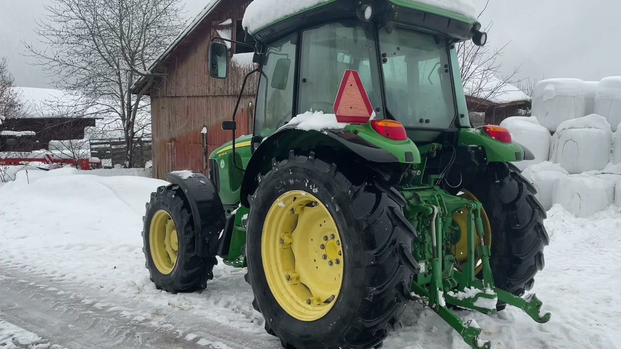 Köp Traktor John Deere 5070M på Klaravik