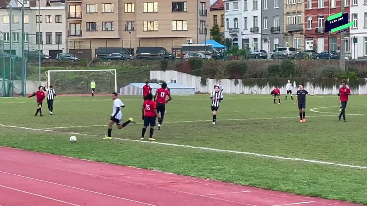 67.MATCH CHAMPIONNAT FOOTBALL U15 RWDM B vs U15 NATO Hq BRUSSELS YOUTH Fa (3)