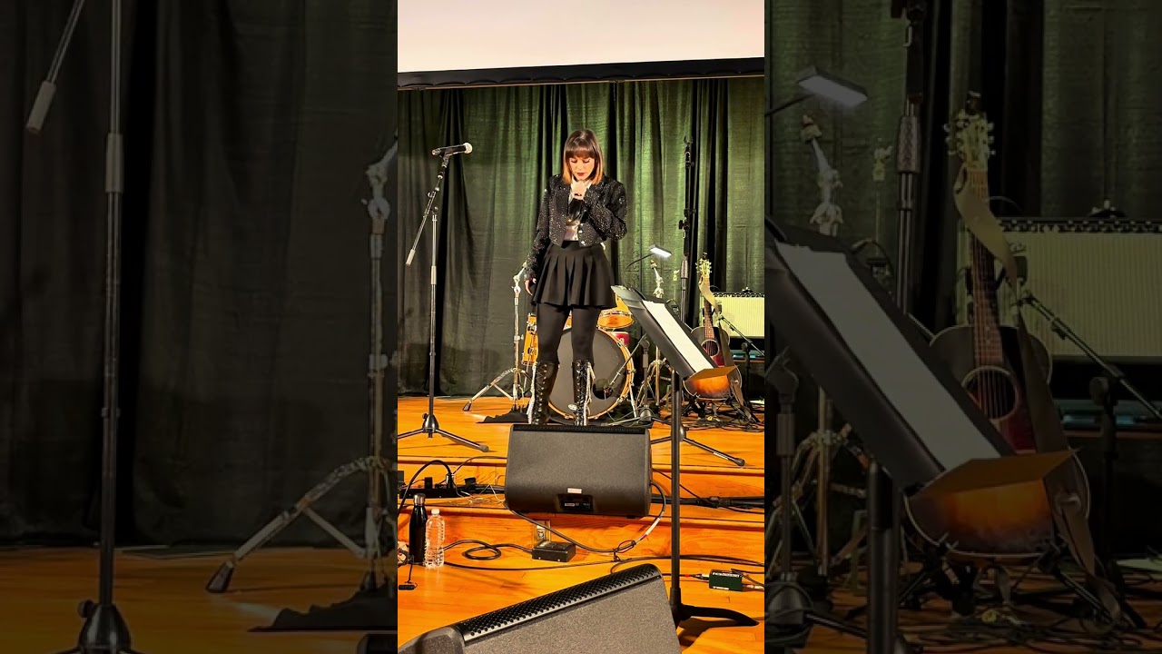 Acheinu Йосселе Розенблатта - в исполнении Рики Роуз