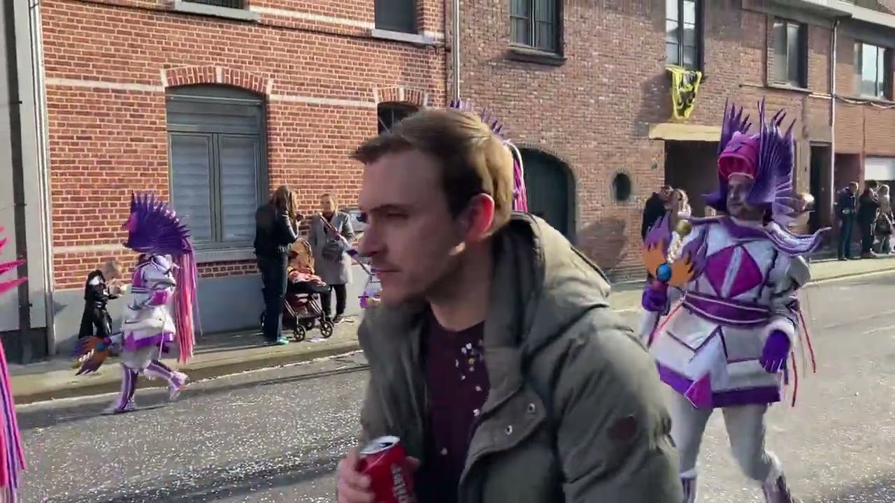 Kv t’was te peizen - nix space-ifiek eigenlijk - carnavalstoet Hamme 2023