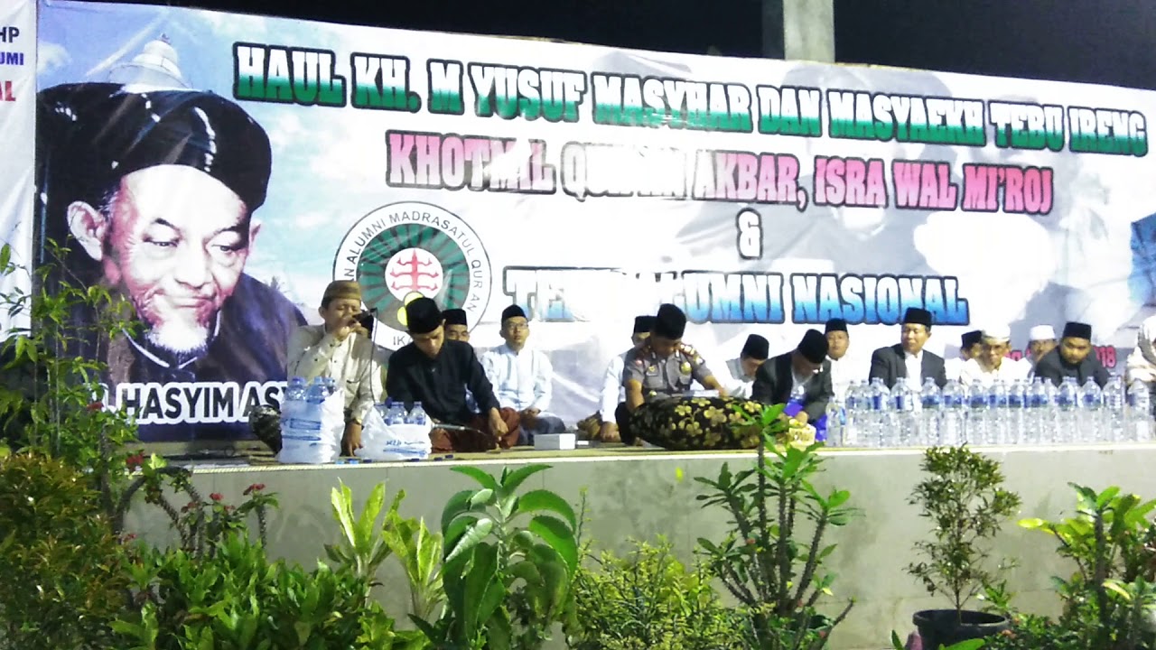 Duet Qori' Ust Aidil Haq dan Ust Sonhaji pada Haul KH. M. Yusuf Masyhar IKAMQ JABODETABEK 2018