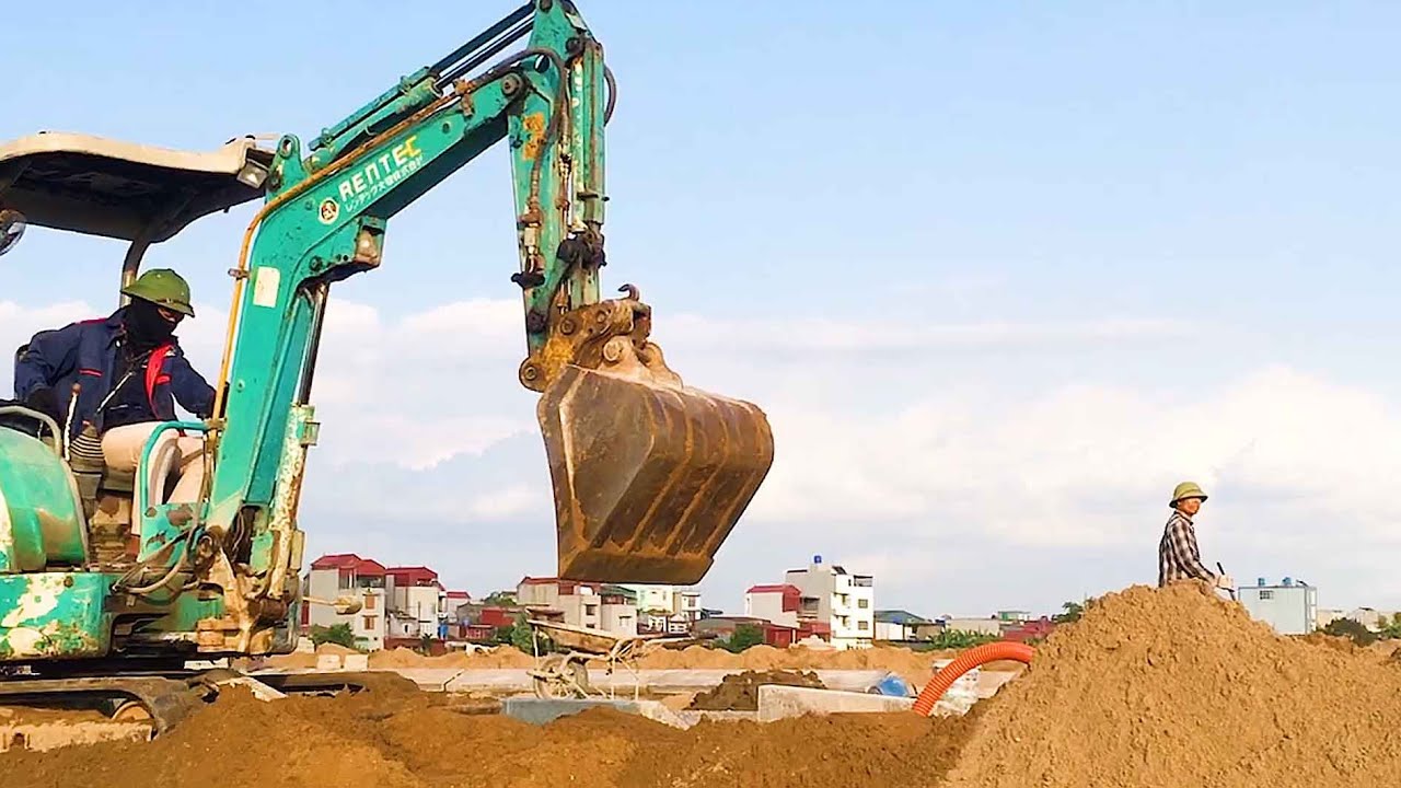 A comprehensive collection of excavators, LGZTLG930K wheel loaders, and dump trucks.