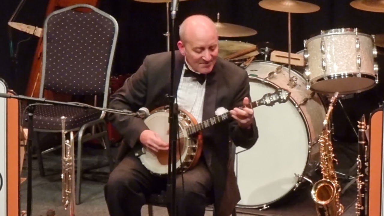 Spats Langham banjo solo