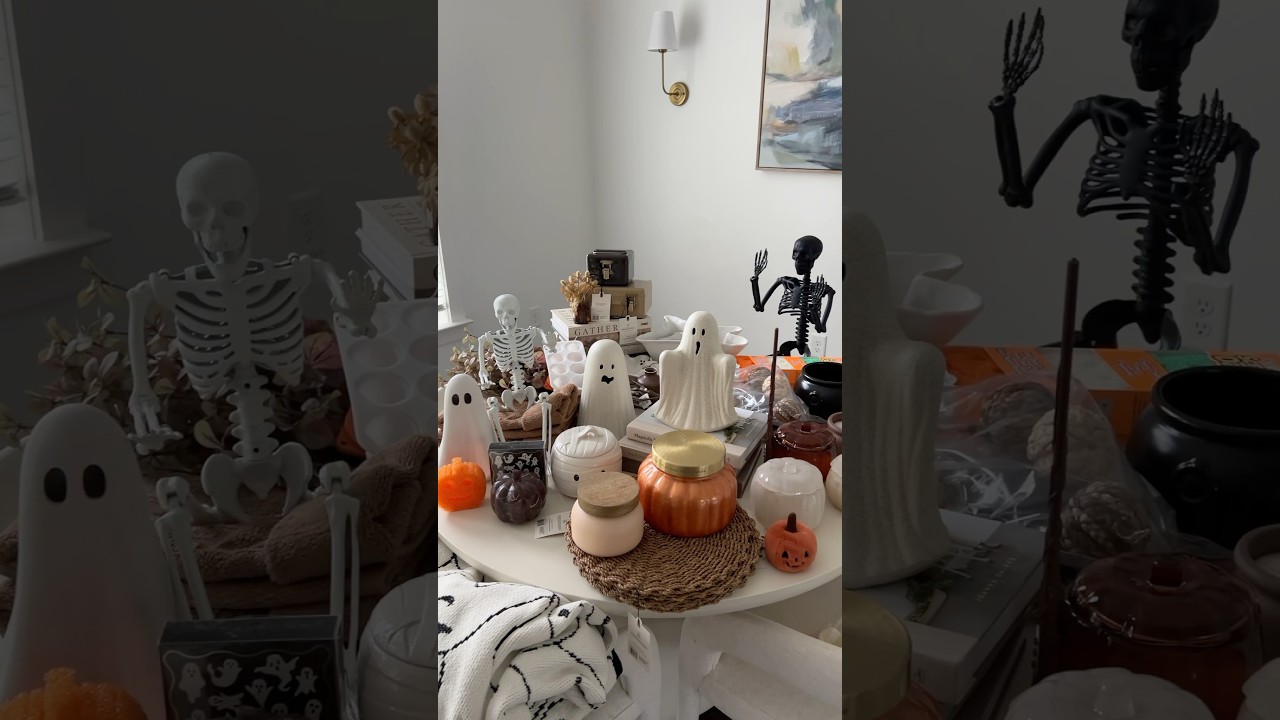 time to decorate for fall! 🎃🍂 #falldecor #september #newmonth #fallvibes #cozyvibes #decor