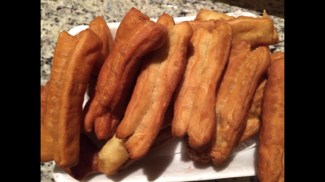 Giò Cháo Quẩy (Chinese Donuts)