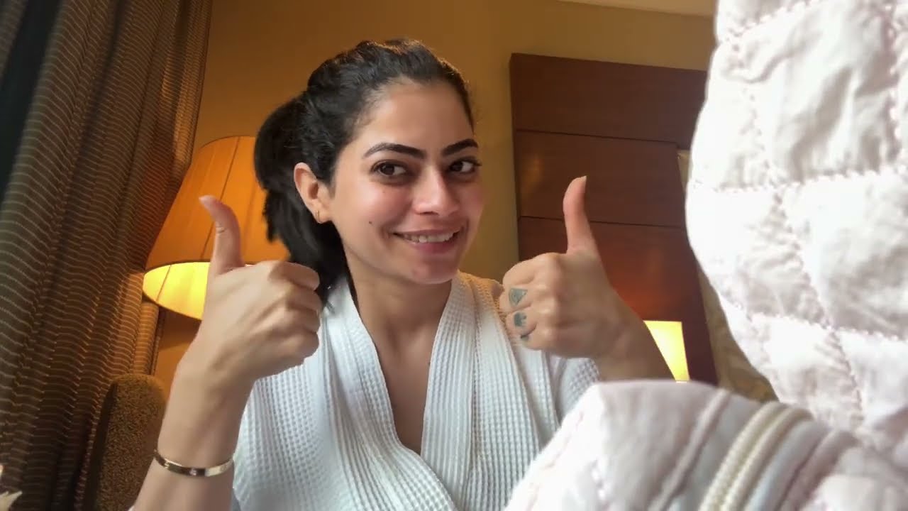 Delhi h dilwalo ki nhi ji delhi h pese walo ki 😬| mini trip || shopping 🛍️ || Fiza Choudhary