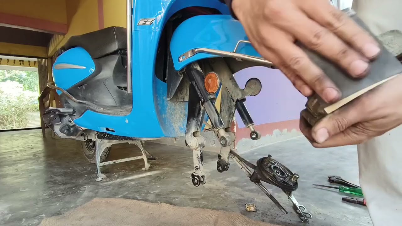 Working on scooter today.#pleasure 
