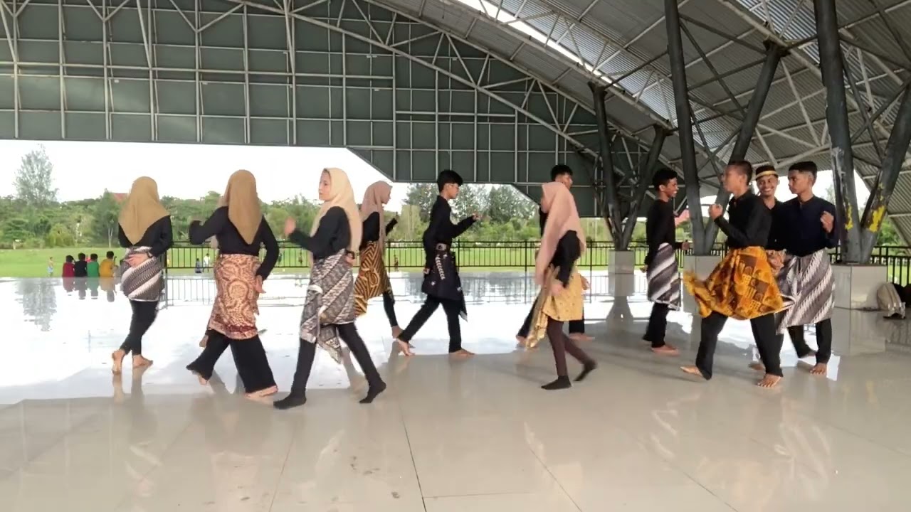 •Tarian Pucuk Pisang 
