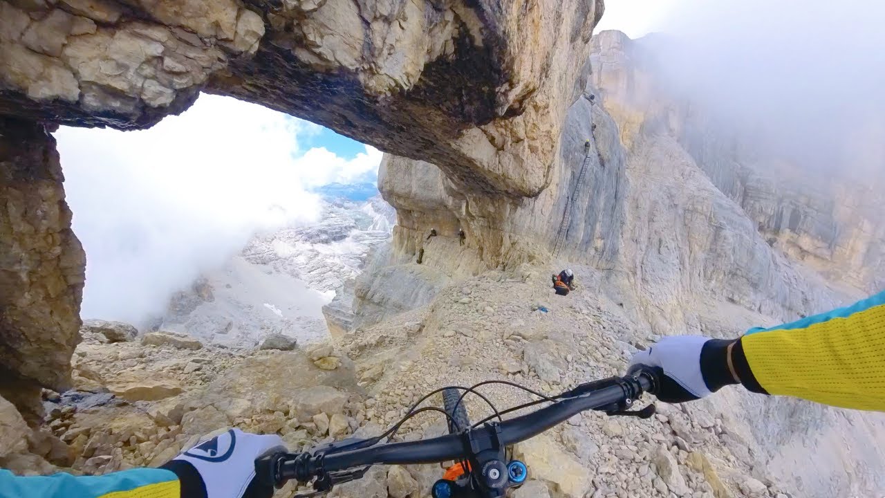 GEE ATHERTON - THROUGH MY EYES - THE BEST INSTA360 POV's FROM THIS YEAR!